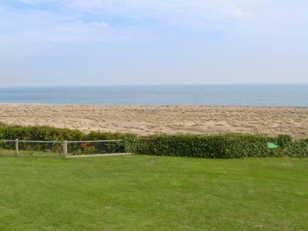Seascope Villa Kessingland Bagian luar foto